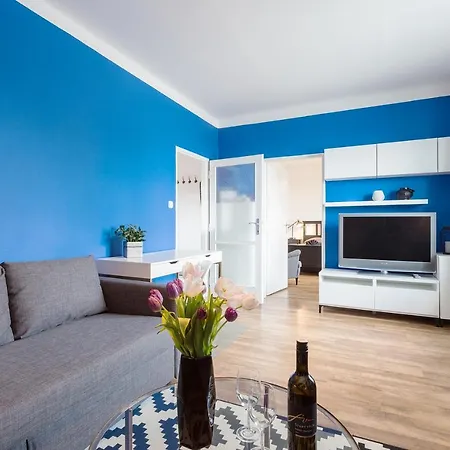 Bright Modern * פראג